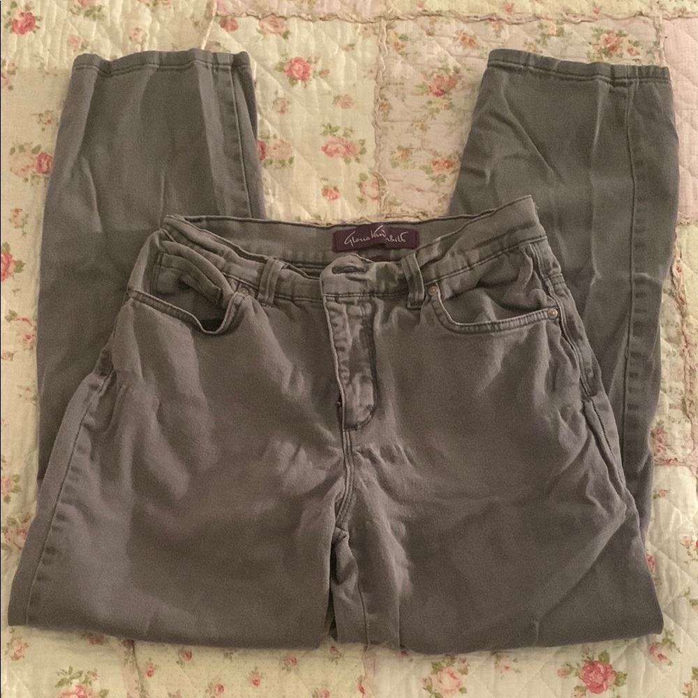 Gloria Vanderbilt grey Amanda jeans size 6P